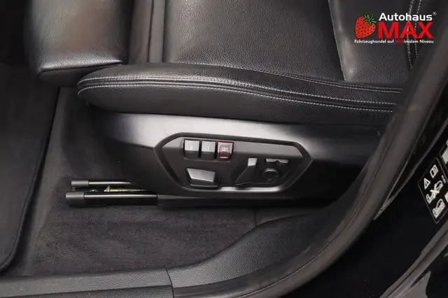 BMW X4 view 15