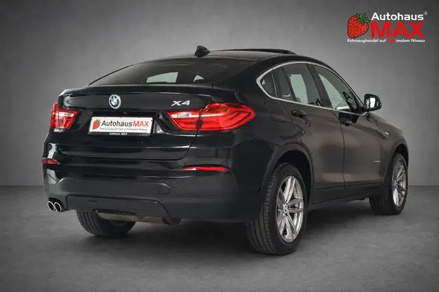 BMW X4 view 6