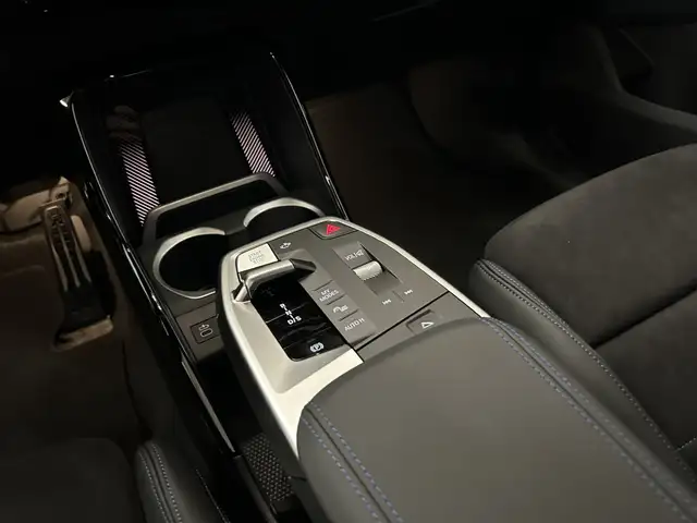 BMW X1 view 13