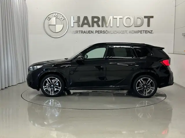 BMW X1 view 4