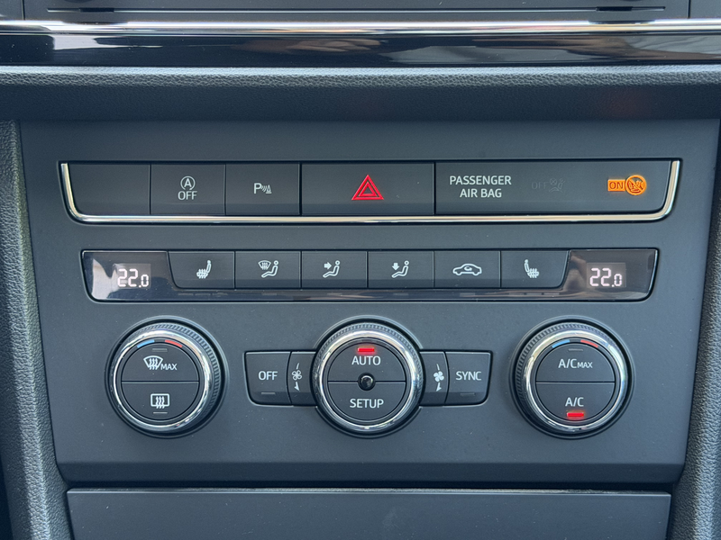 SEAT Leon 1.2 TSI Style LED Navi Tempomat Sitzheizung — photo 22
