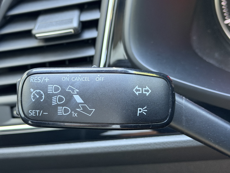 SEAT Leon 1.2 TSI Style LED Navi Tempomat Sitzheizung — photo 34