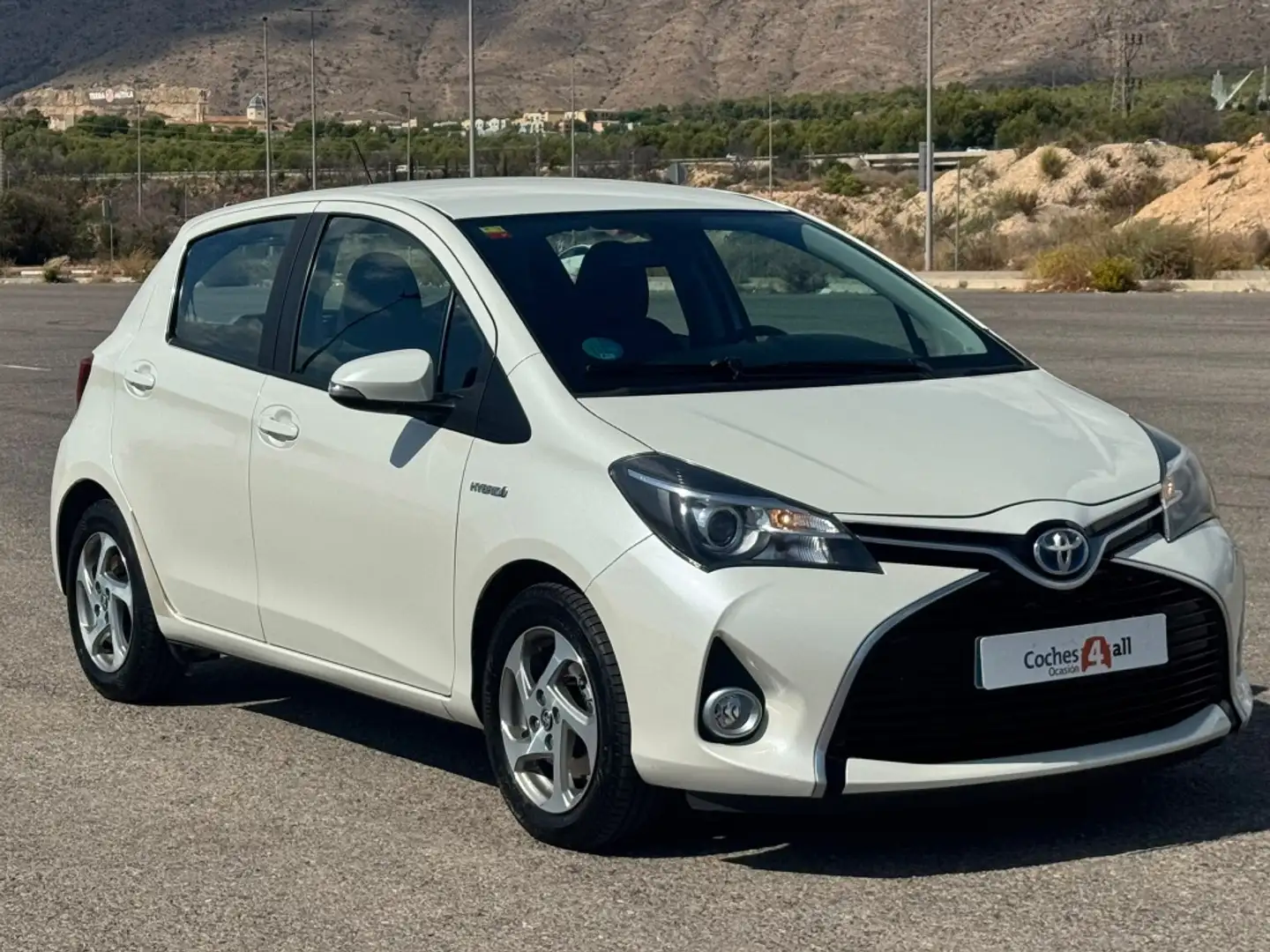 Toyota Yaris HSD 1.5 Active Blanco - 2