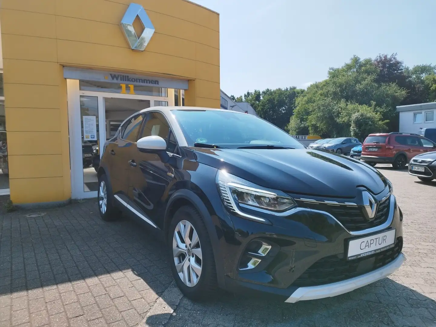 Renault Captur II Intens 1.3 TCe 130 Automatik 1. Hand Zwart - 2