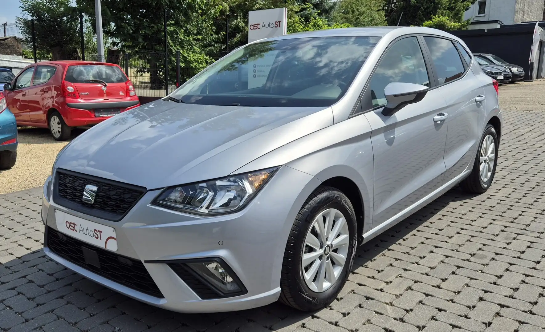 SEAT Ibiza 1.0 TSI 95ch 1er PROP / Navi / Carplay / Caméra - 1