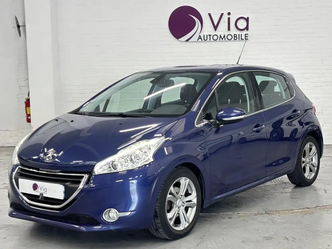 Peugeot 208 1.6 e-HDi  92 Business Pack / GPS / BLUE