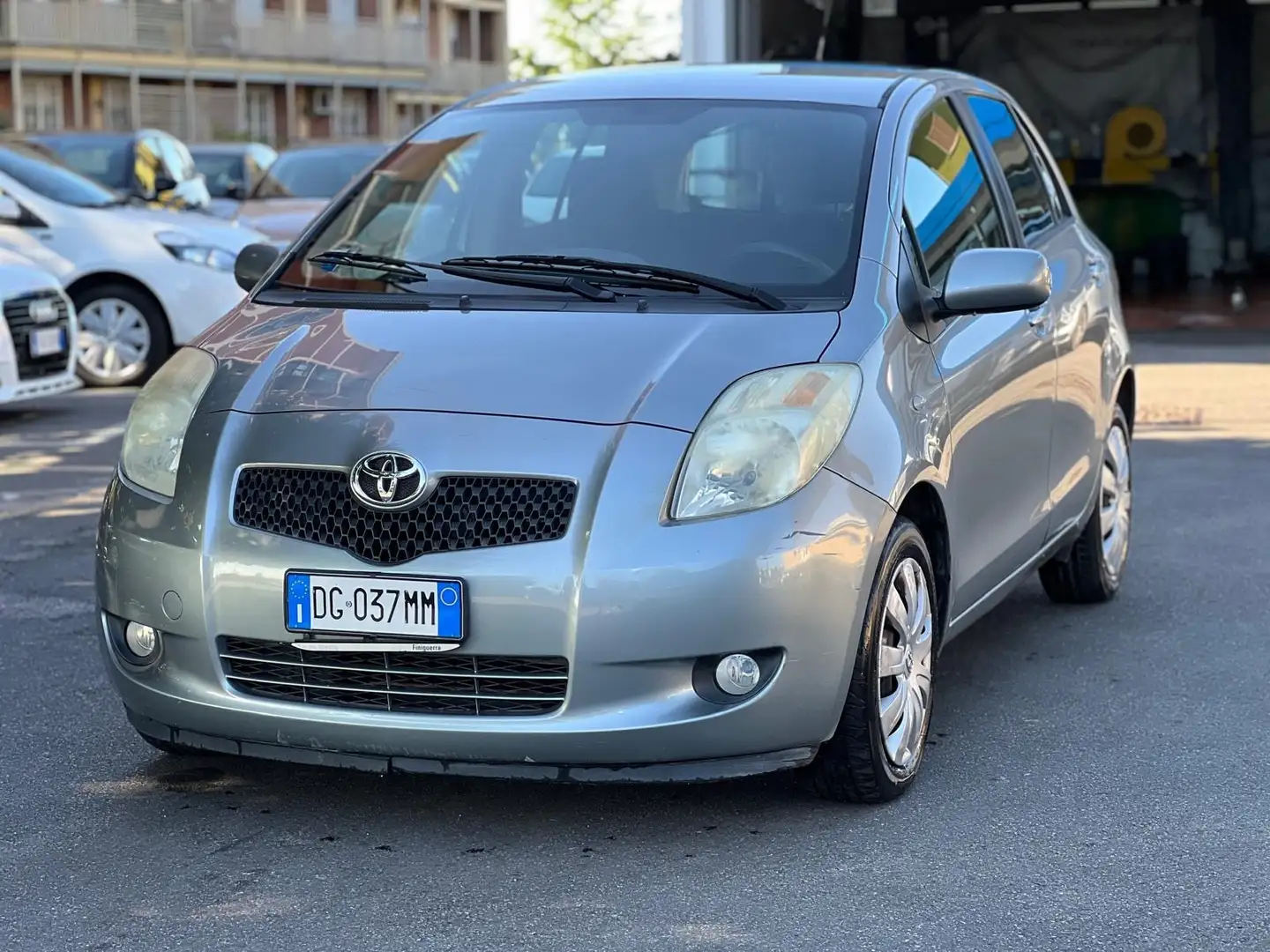 Toyota Yaris 5p 1.0 - 1