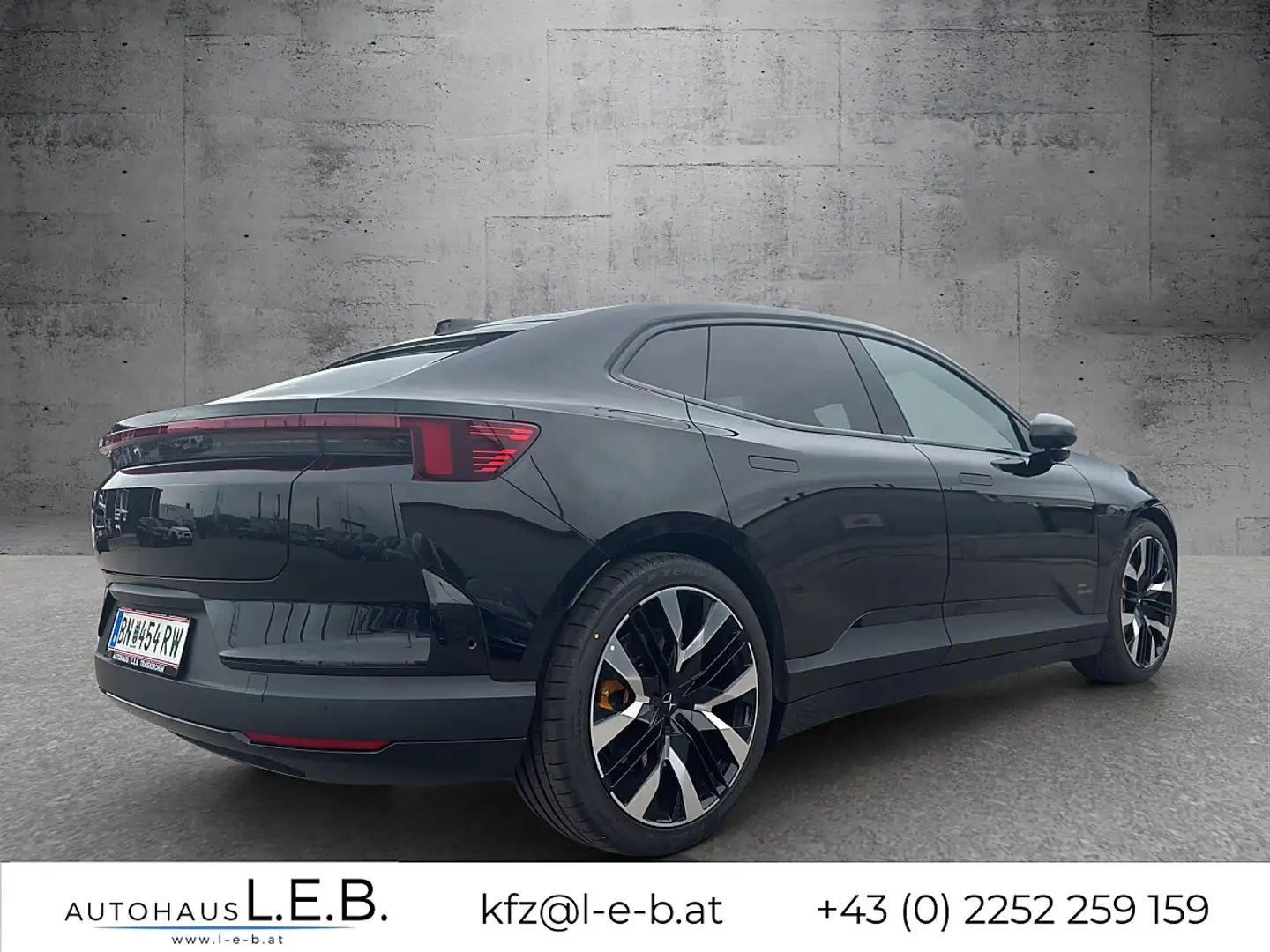 Polestar 4 Long Range 100kWh Dual Motor Schwarz - 2