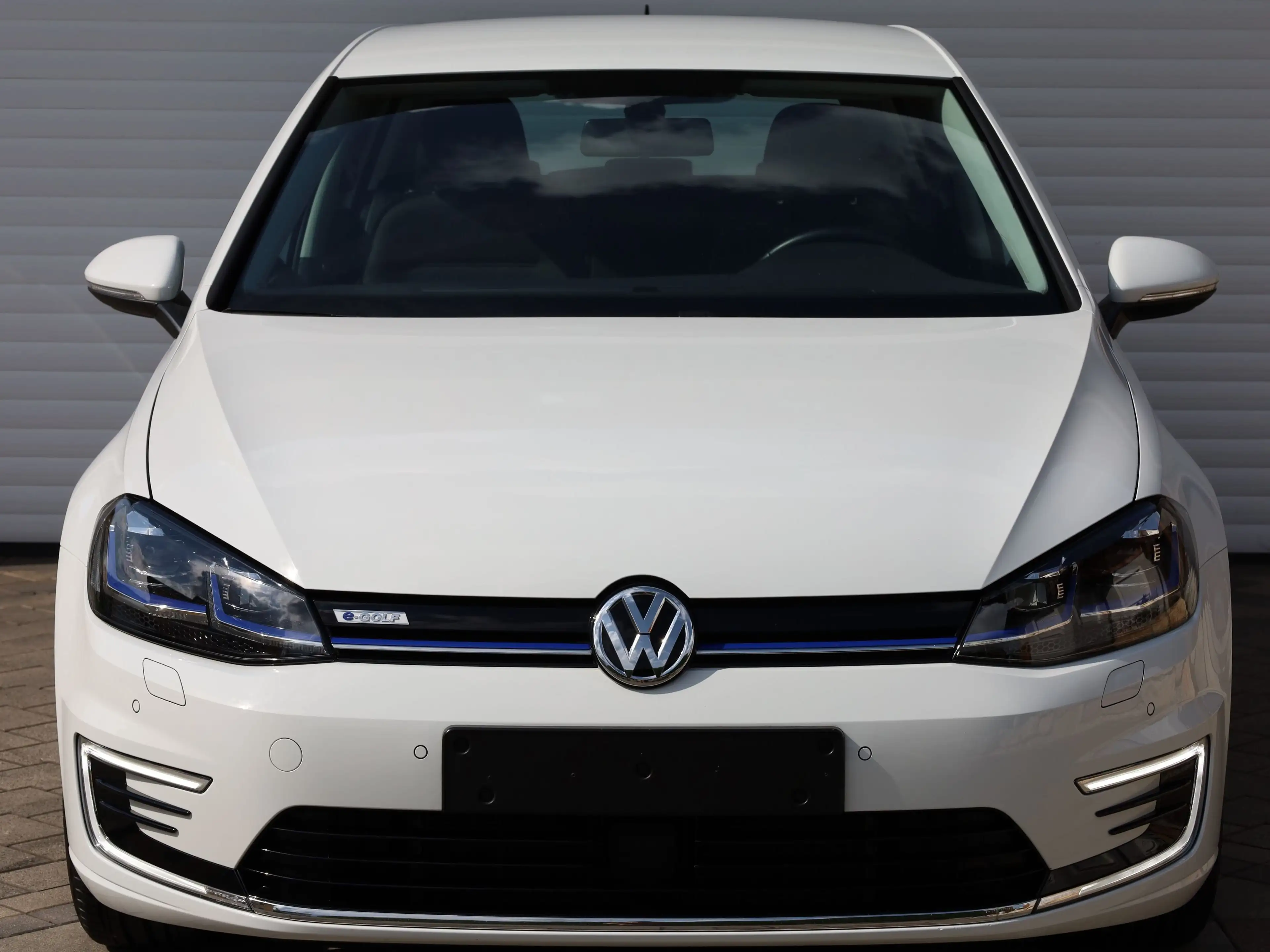 Volkswagen e-Golf COMF.LINE *WÄRMEP.-ACC-CCS-SHZ-NAVI-LED-DAB-APP — photo 2