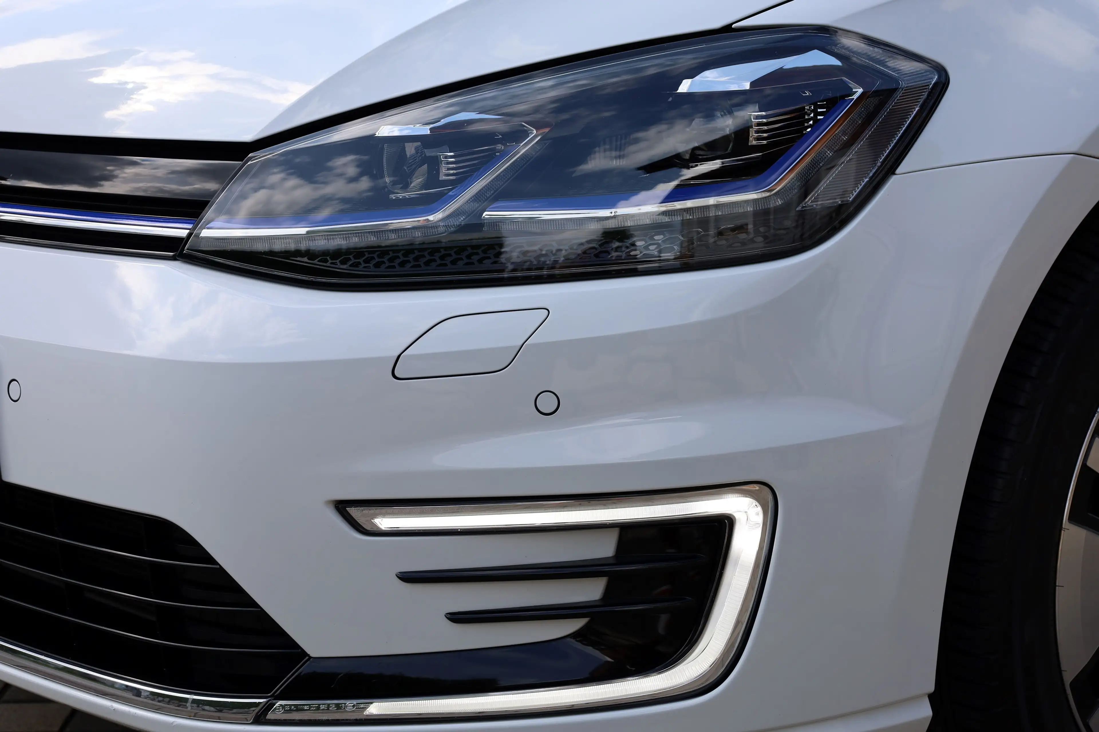 Volkswagen e-Golf COMF.LINE *WÄRMEP.-ACC-CCS-SHZ-NAVI-LED-DAB-APP — photo 9