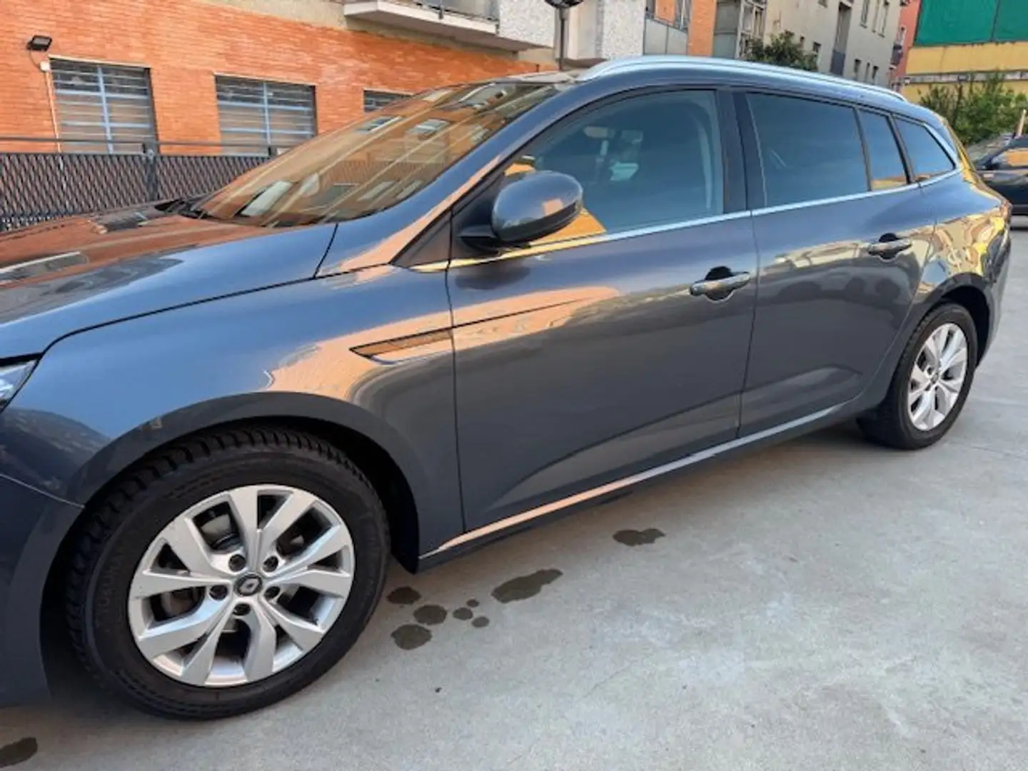 Renault Megane Sporter 1.3 tce Business 140cv edc fap - 1