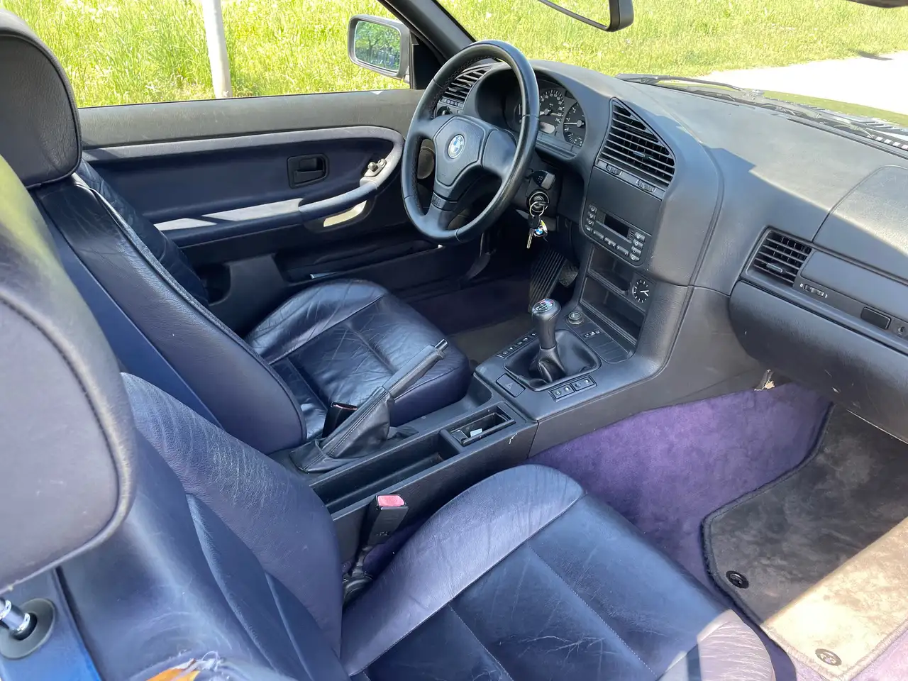 BMW 320i, foto 8