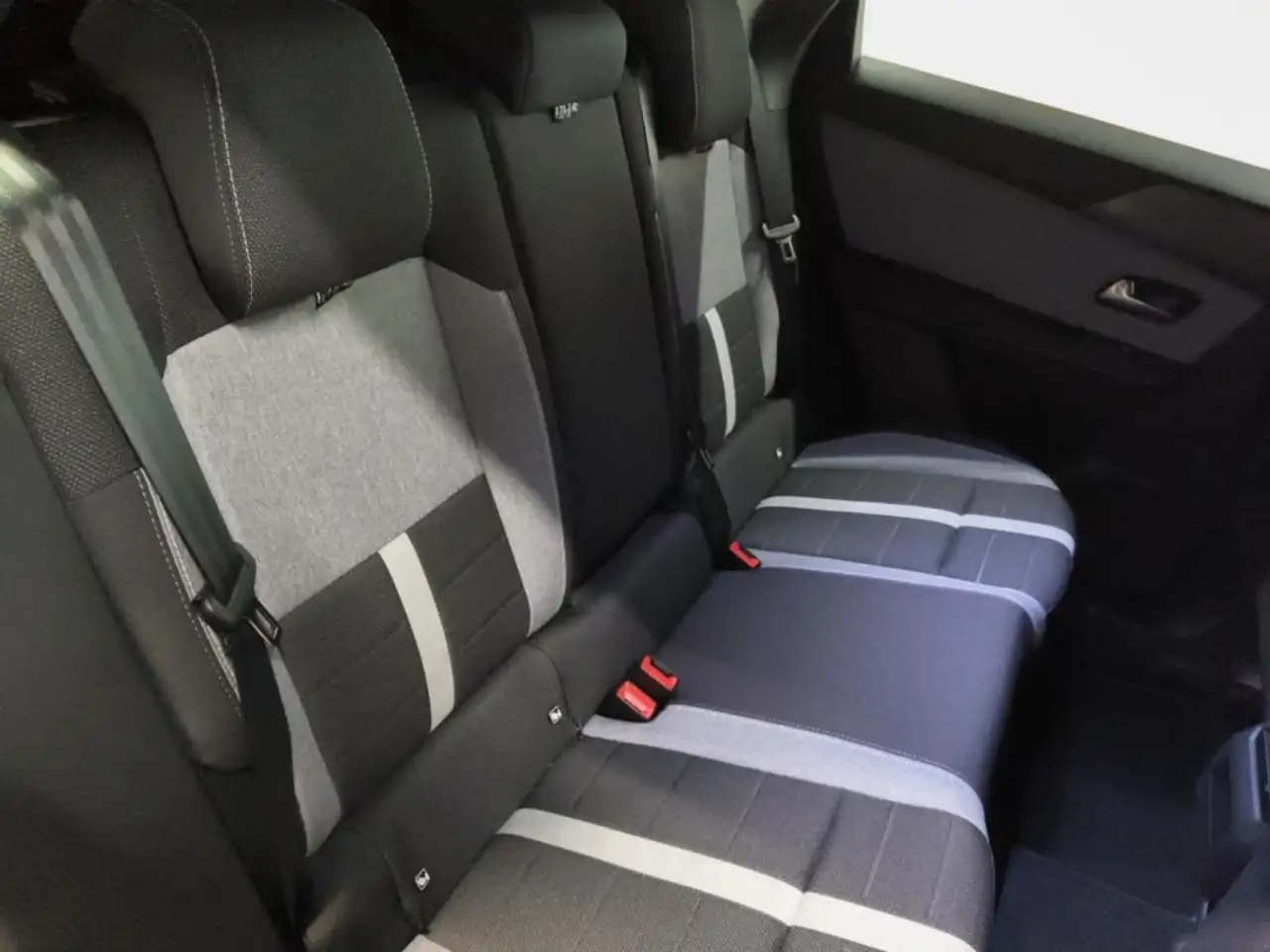 Opel Grandland 1.2T Aut.Edition+LED+CARPLAY+TEMPO+PDC 14