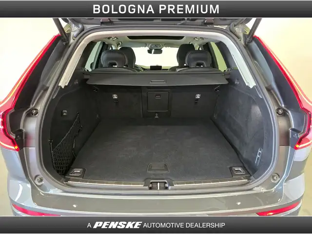 Volvo XC60 view 10