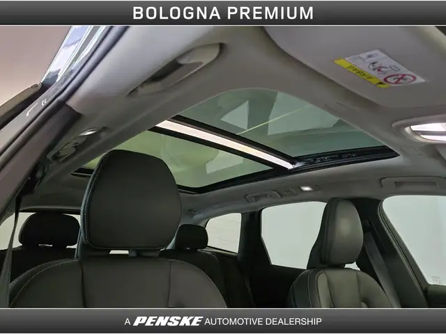 Volvo XC60 view 13