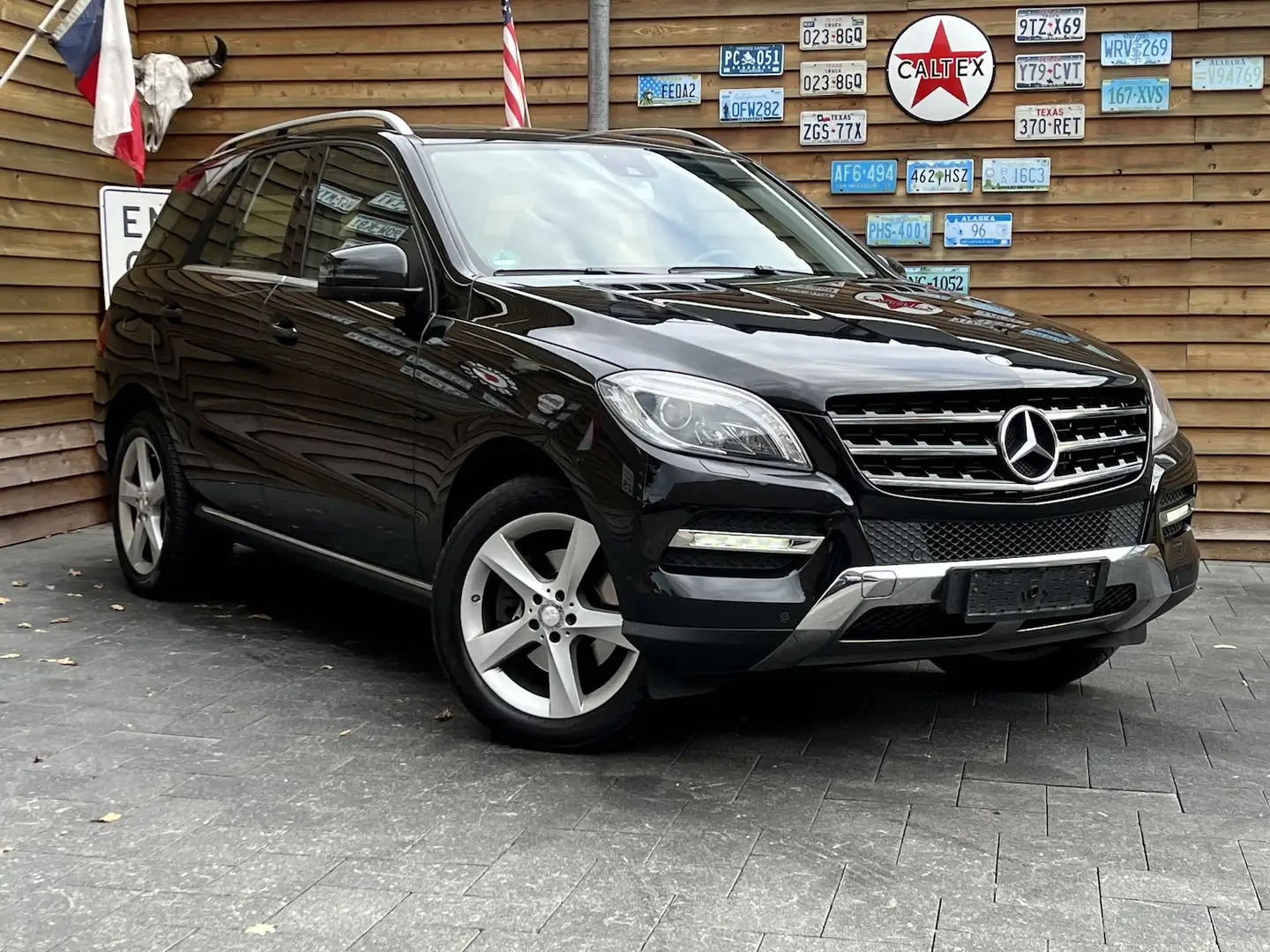 Mercedes-Benz ML 350 CDI BlueTec Schiebedach Navi AHK Noir - 2