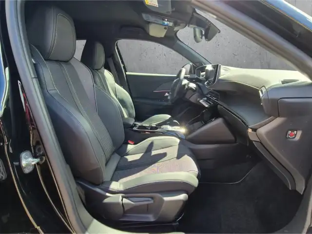 Peugeot 2008 view 13