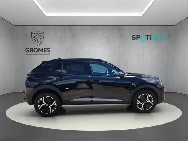 Peugeot 2008 view 2