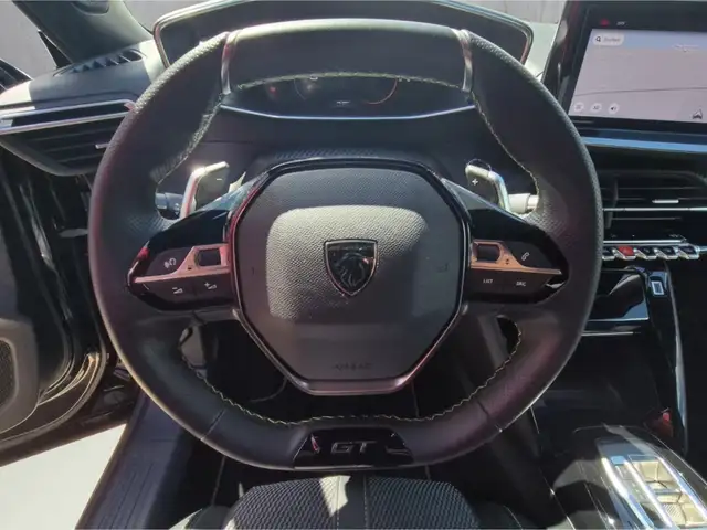 Peugeot 2008 view 10