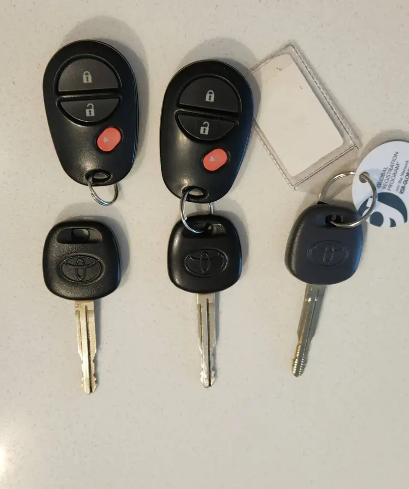 Toyota Sienna снимка Toyota Sienna