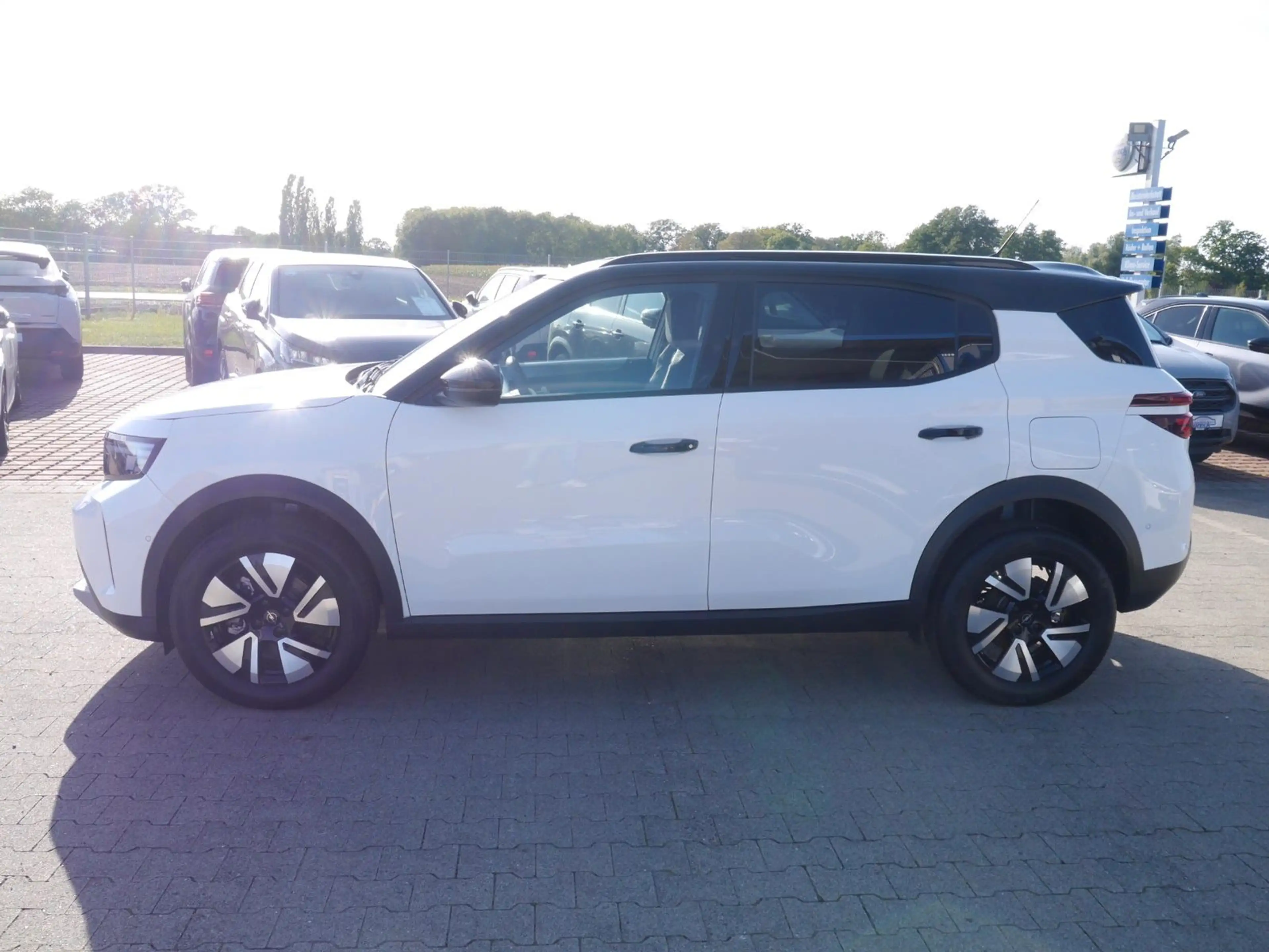 Opel Frontera Electric "GS" Navi/LED/SHZ/PDC/RFK — photo 3