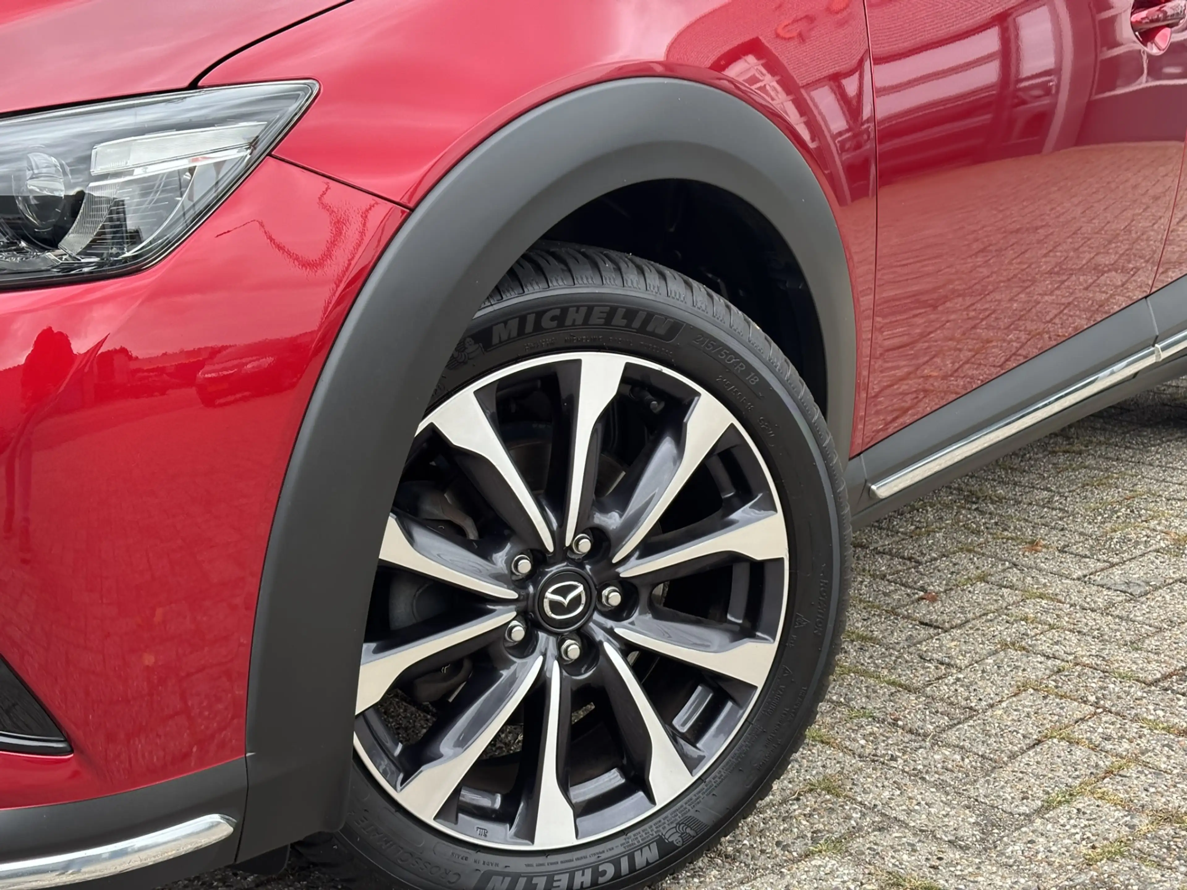 Mazda CX-3 2.0 SkyActiv-G 120 GT-M / Allseason Banden / Apple — photo 10