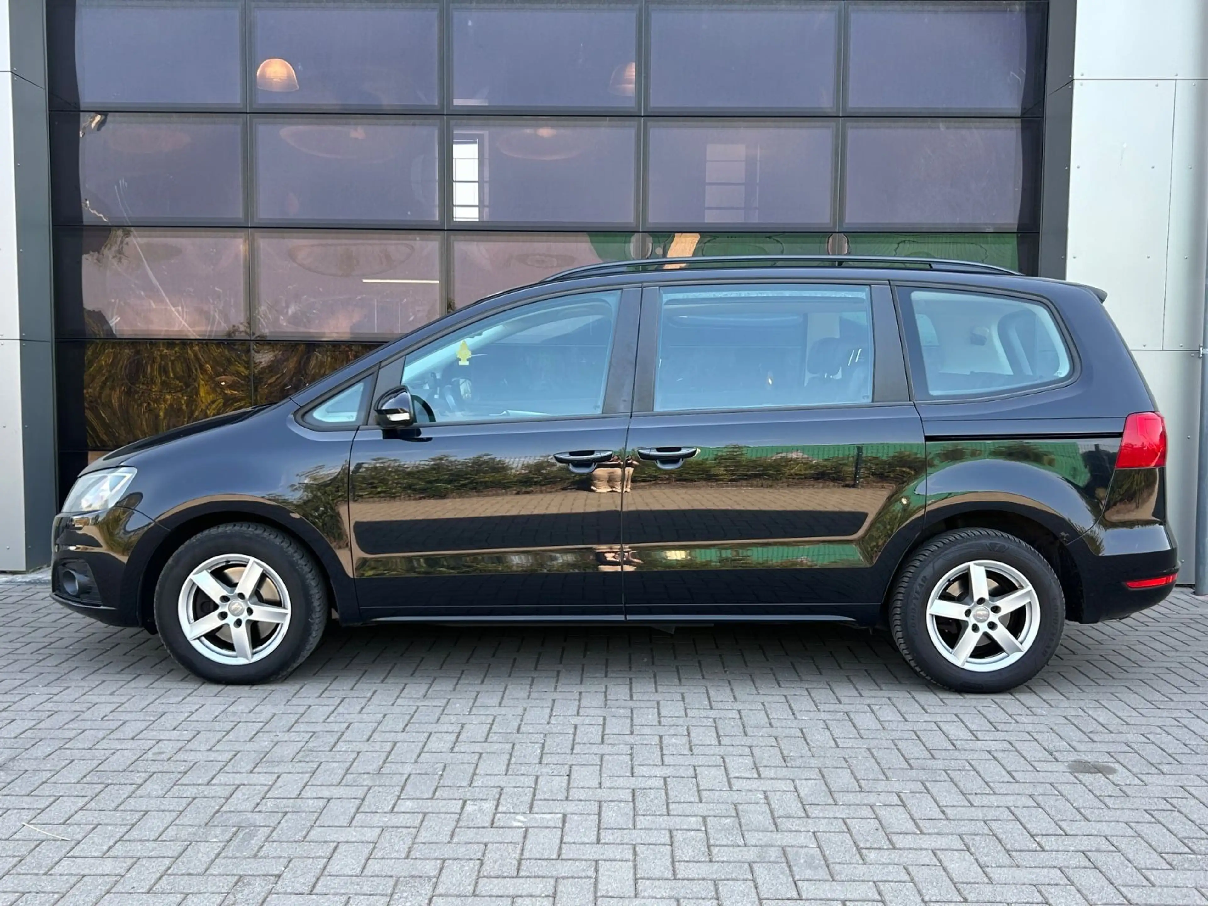 SEAT Alhambra Style|7 Sitze|Rückfahrkam|Navi — photo 2