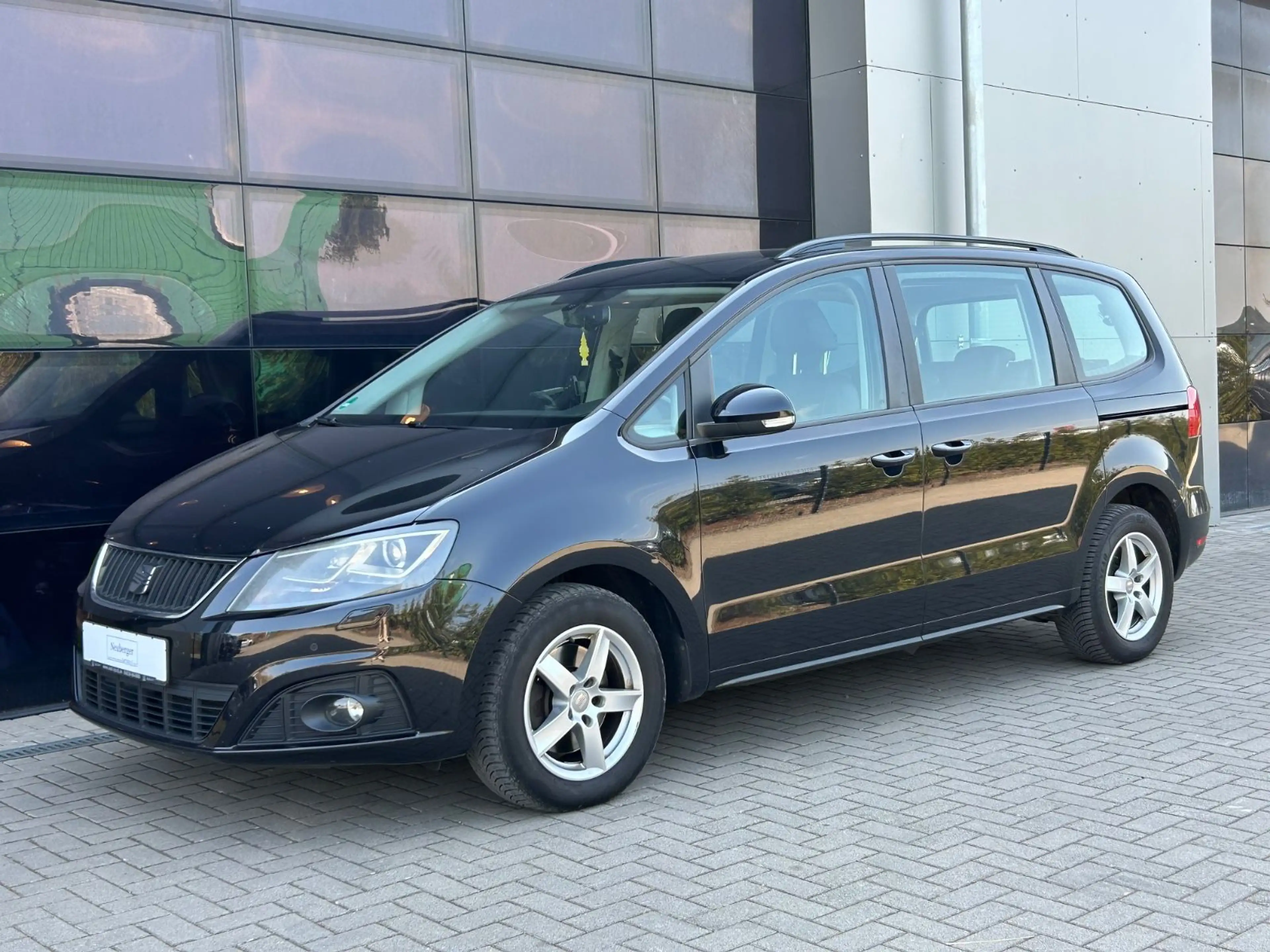 SEAT Alhambra Style|7 Sitze|Rückfahrkam|Navi