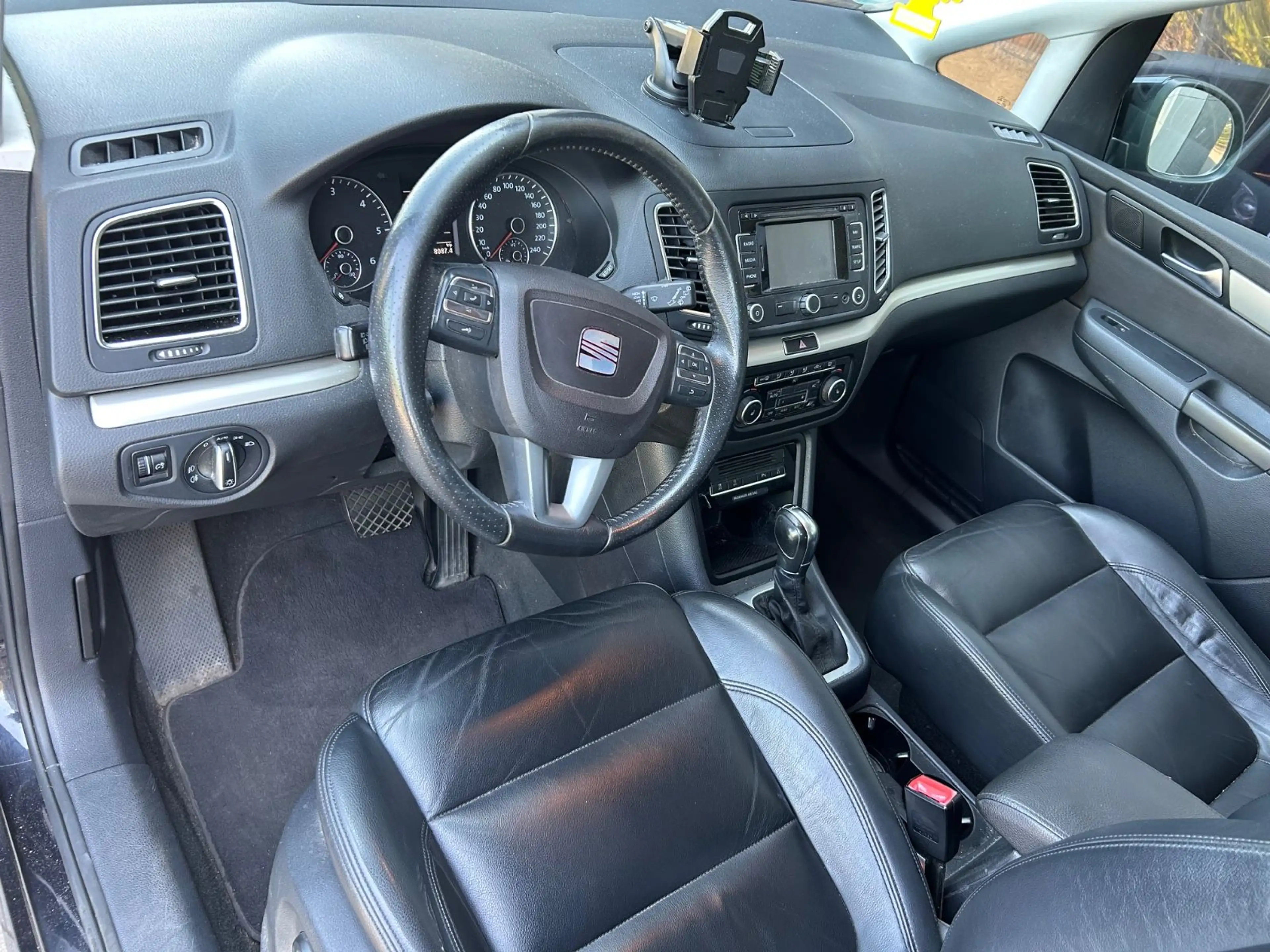 SEAT Alhambra Style|7 Sitze|Rückfahrkam|Navi — photo 12