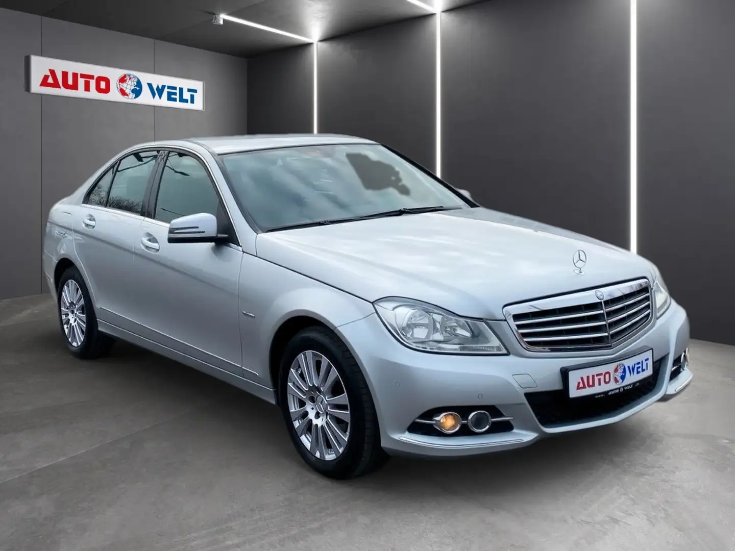 Mercedes-Benz C 200 CGI Lim. Elegance Sitzheizung Dual-Klima Silber - 2