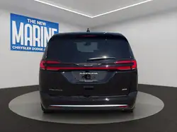 Chrysler Pacifica 2027