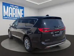 Chrysler Pacifica 2027