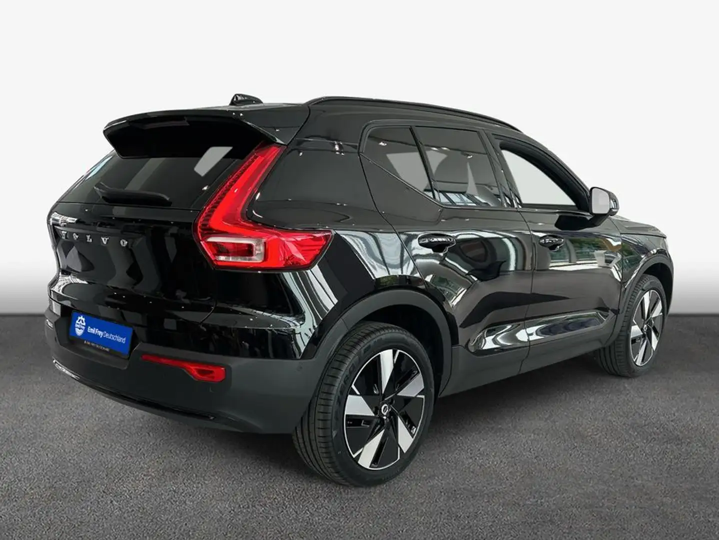 Volvo EX40 Fully Electric Twin Motor AWD Plus Dark Schwarz - 2