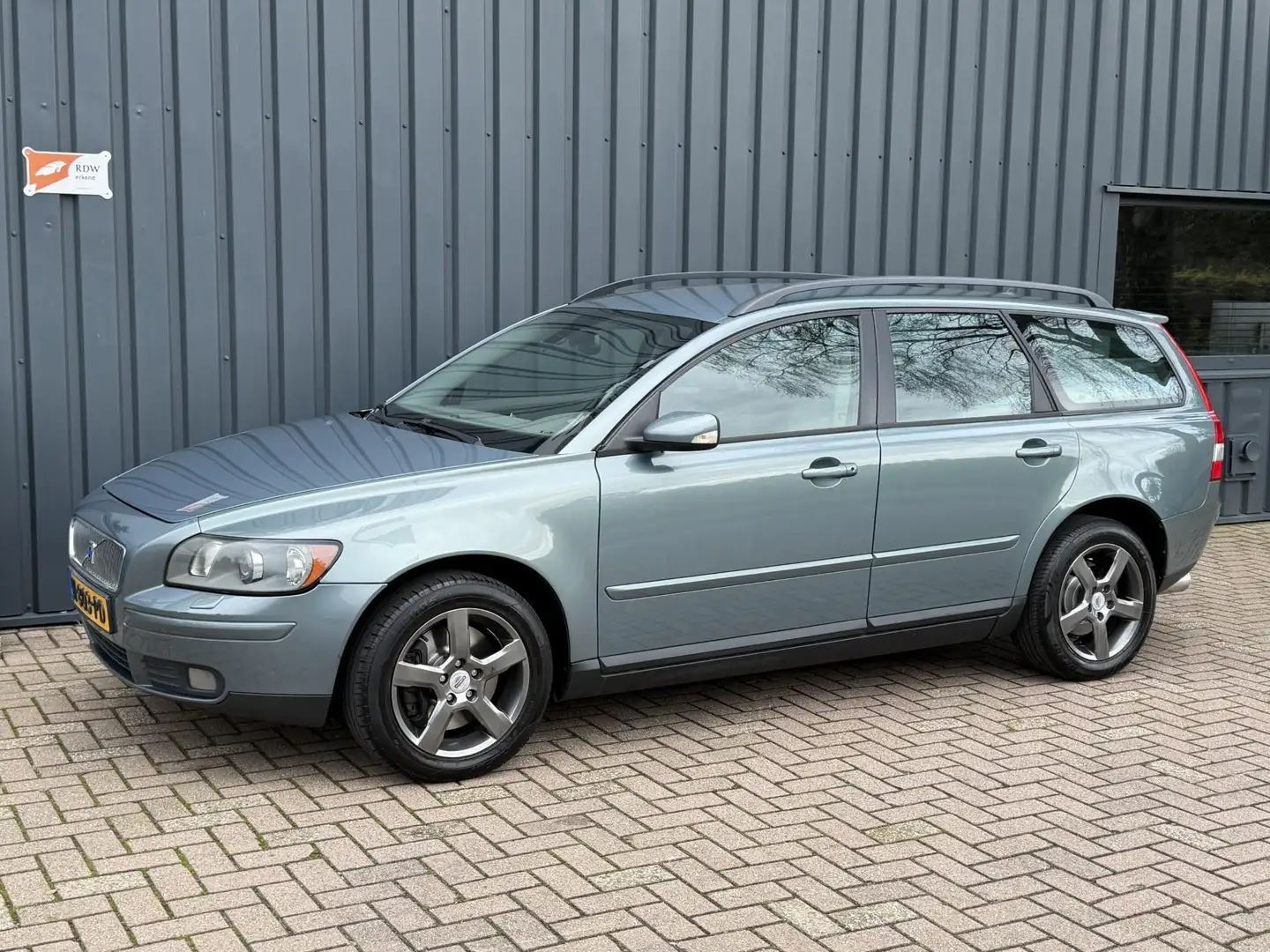 Volvo V50 2.5 T5 AWD Summum YOUNGTIMER!/AUTOMAAT!/APK!/ Groen - 1