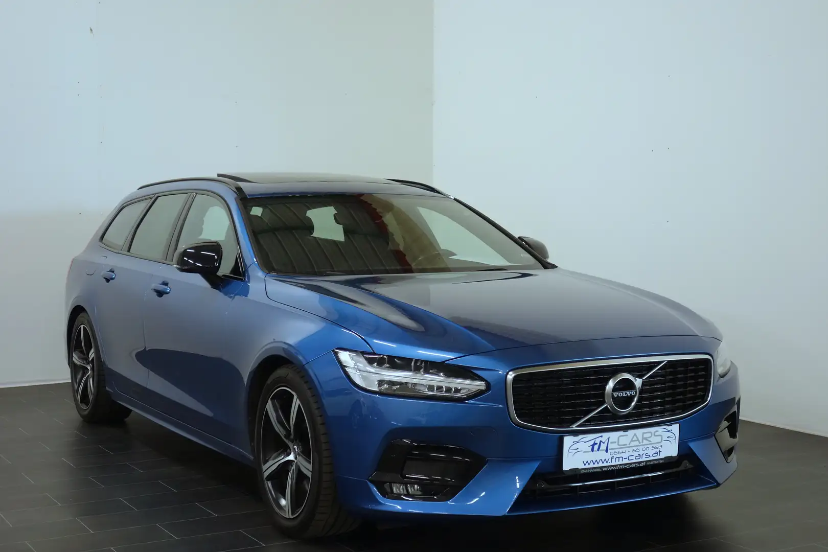 Volvo V90 D4 AWD R-Design Geartronic *SPORT*GARANTIE*TOP* Blau - 1