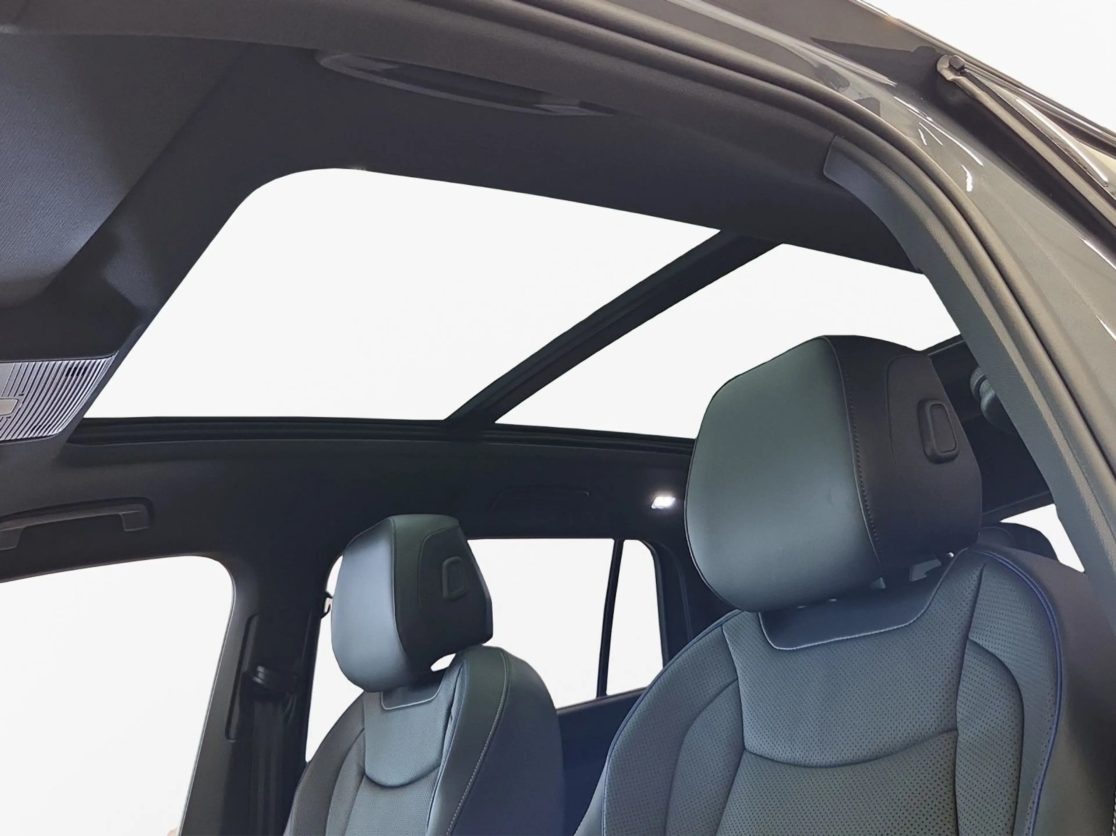 Volkswagen Tayron 1.5 eHybrid DSG R-Line AHK*NAV*PANO*H&K* — photo 12