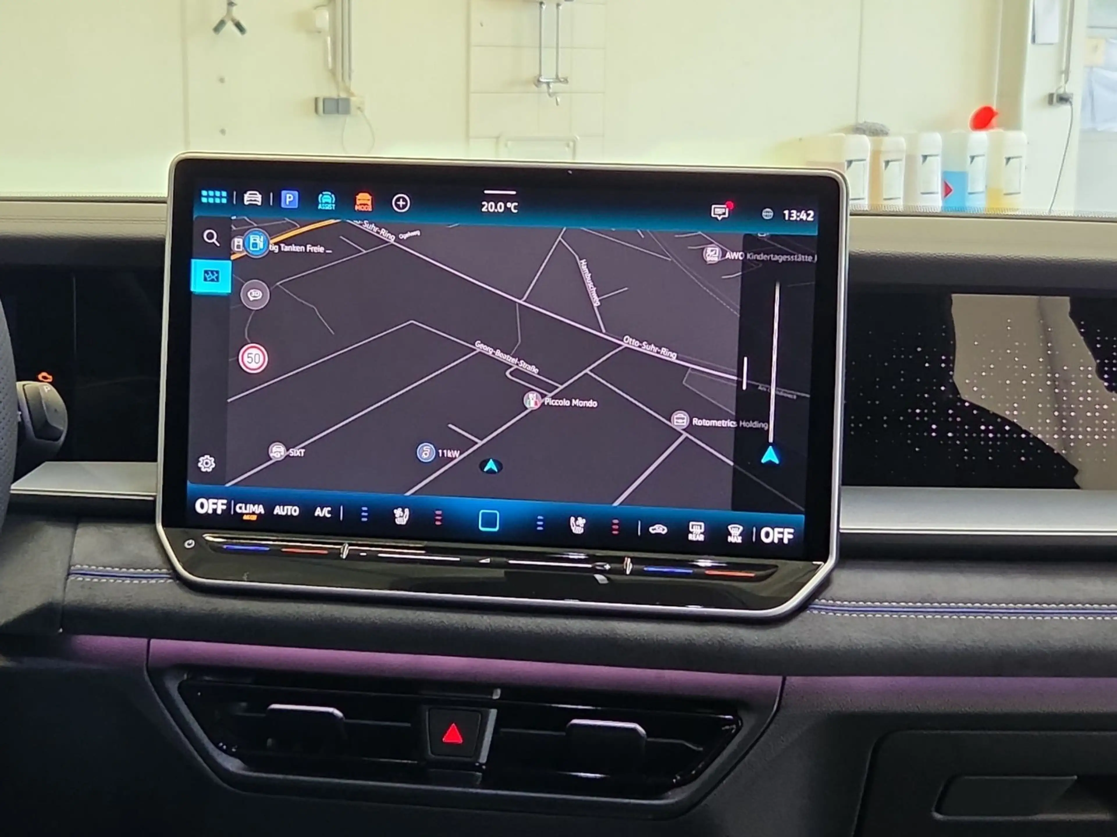 Volkswagen Tayron 1.5 eHybrid DSG R-Line AHK*NAV*PANO*H&K* — photo 7
