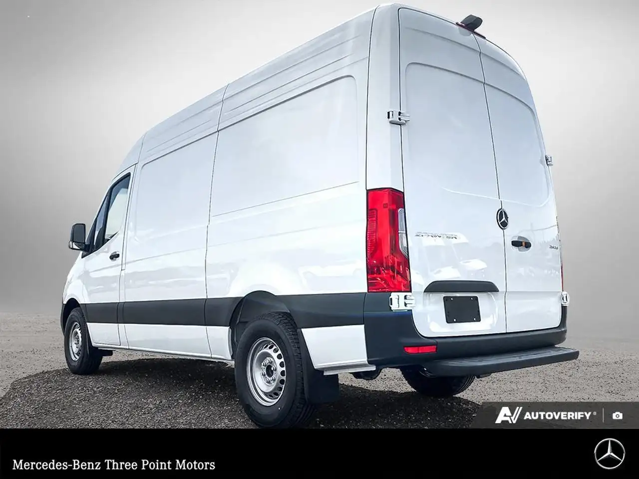 Mercedes-Benz Sprinter снимка Mercedes-Benz Sprinter
