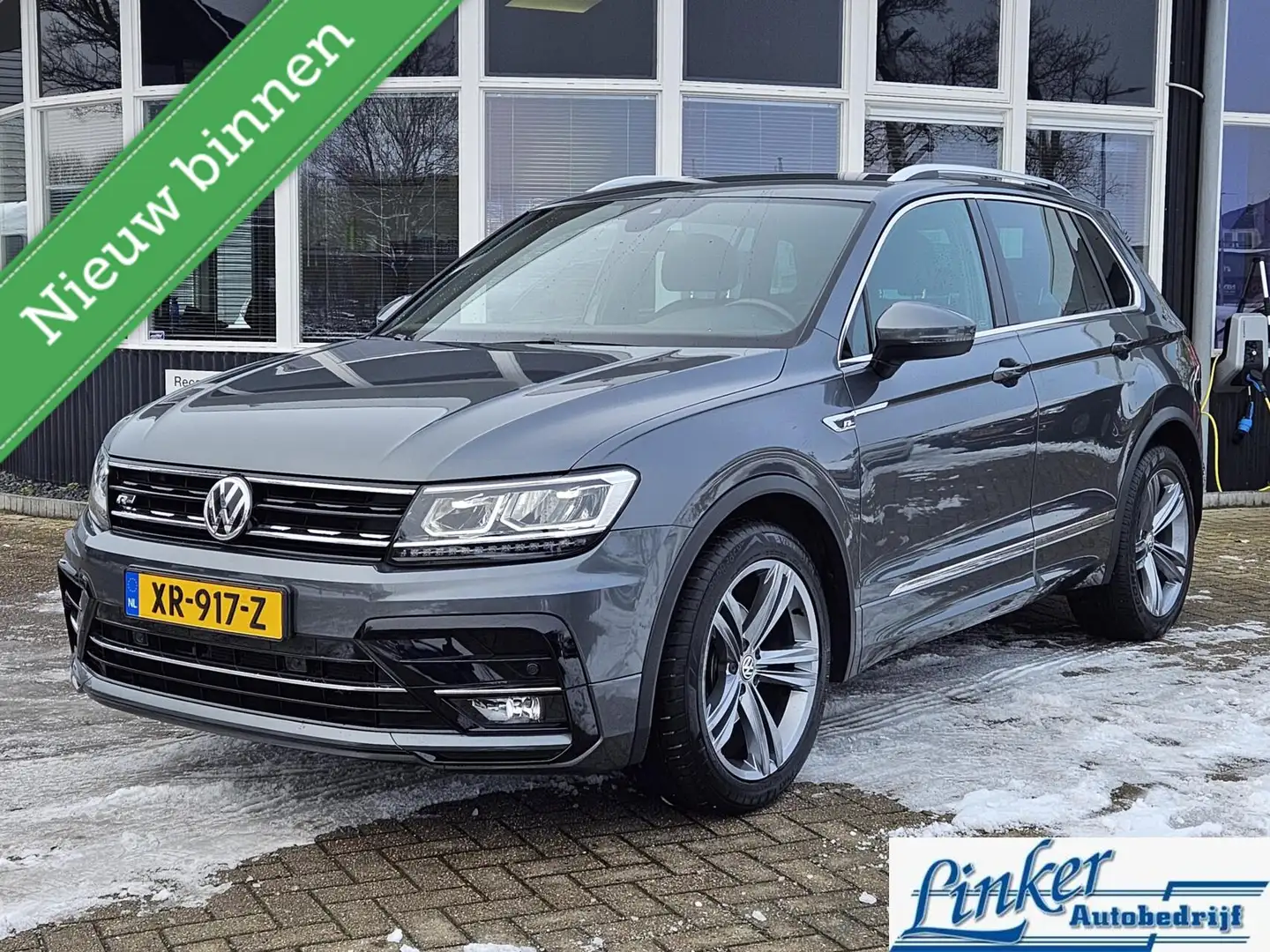 Volkswagen Tiguan 1.5 TSI Comfortline Business R-LINE NL-AUTO Gris - 2
