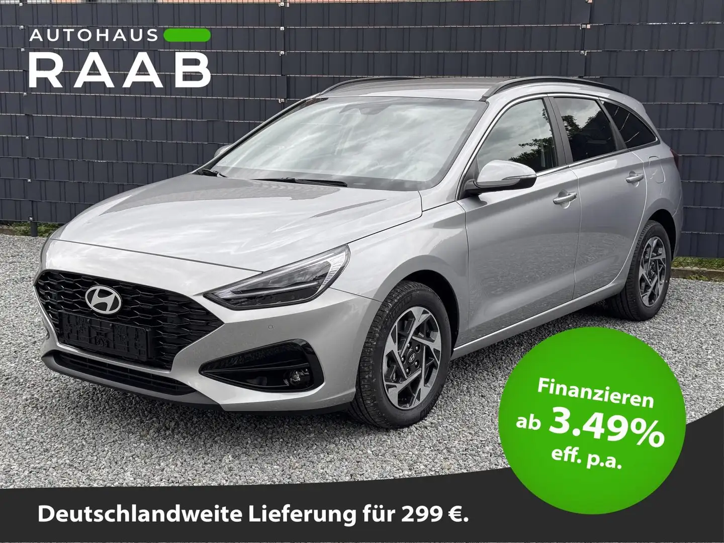 Hyundai i30 Kombi Family Sitzheizung Navi Rückfahrkamera PDC Silber - 1