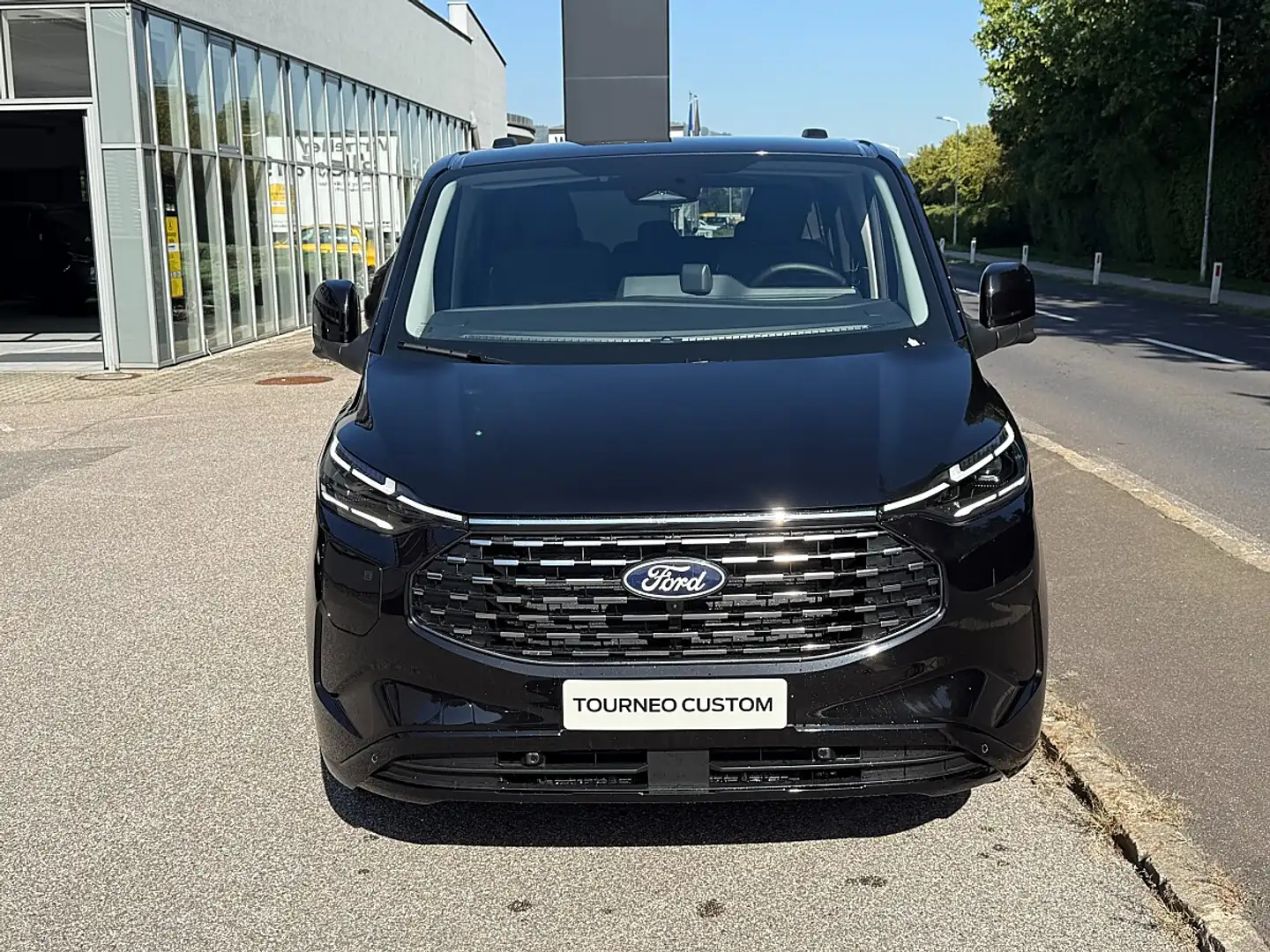 Ford Tourneo Custom 2.5 Duratec PHEV 340 L1 Titanium FW Schwarz - 1