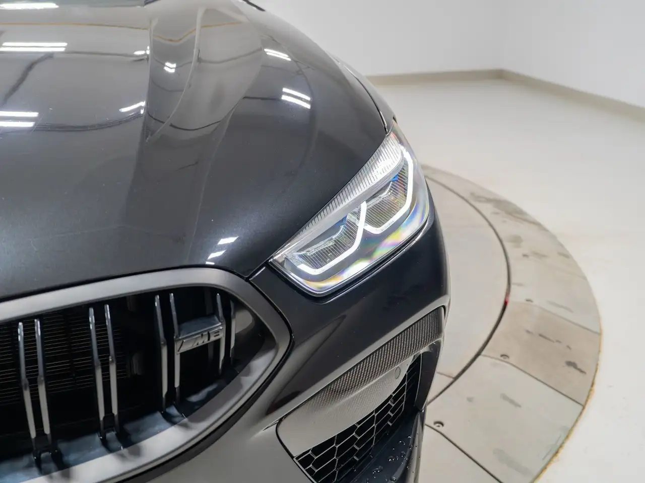 BMW M8 fotografie BMW M8
