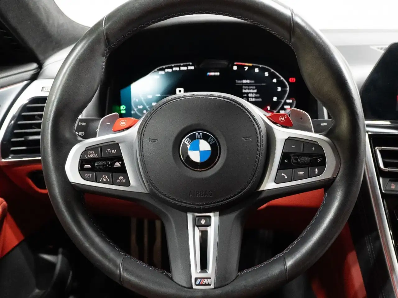 BMW M8 fotografie BMW M8
