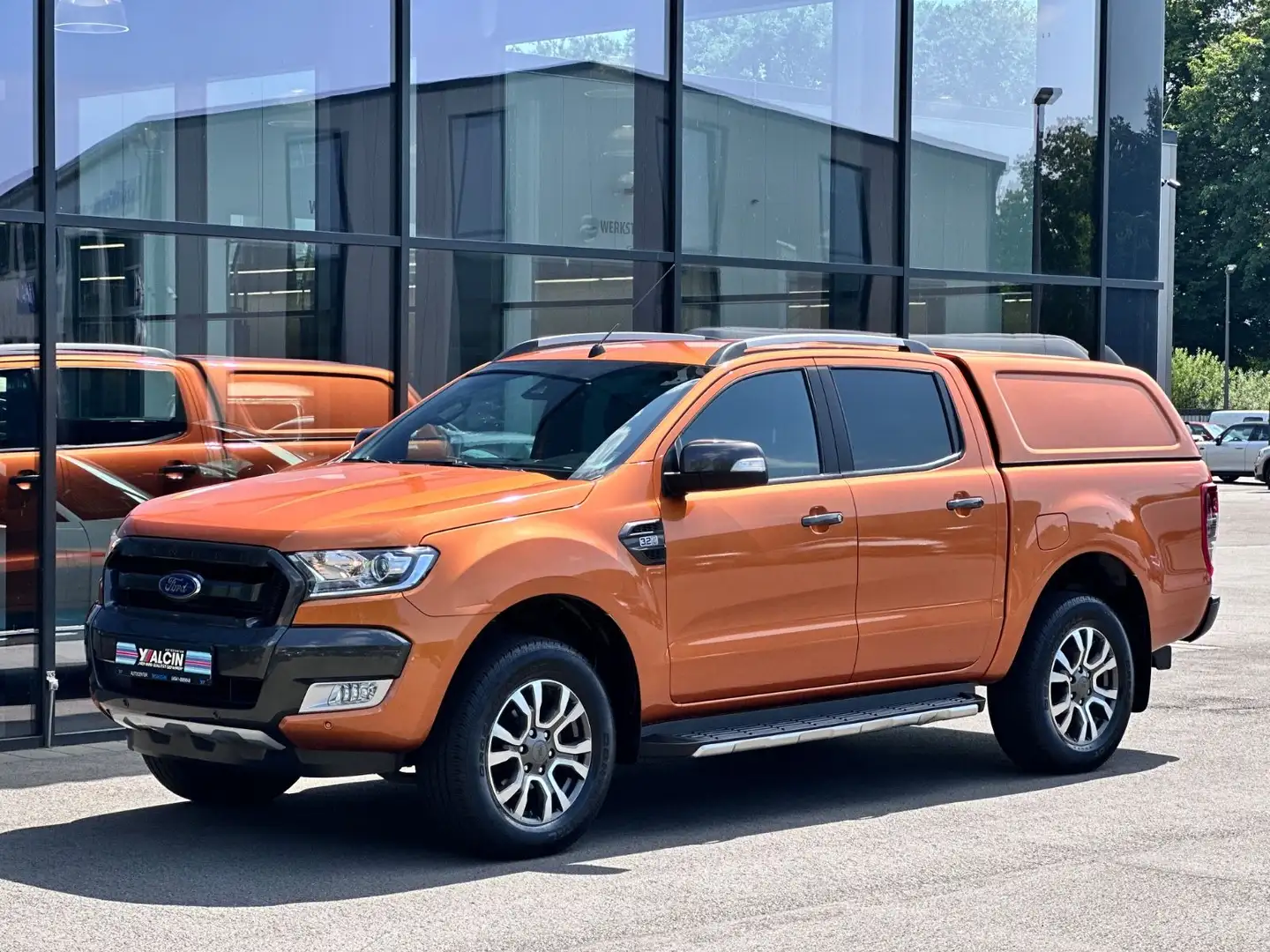 Ford Ranger 3.2 TDCI Doppelkabine Wildtrak 2.HA/ACC/ Naranja - 2