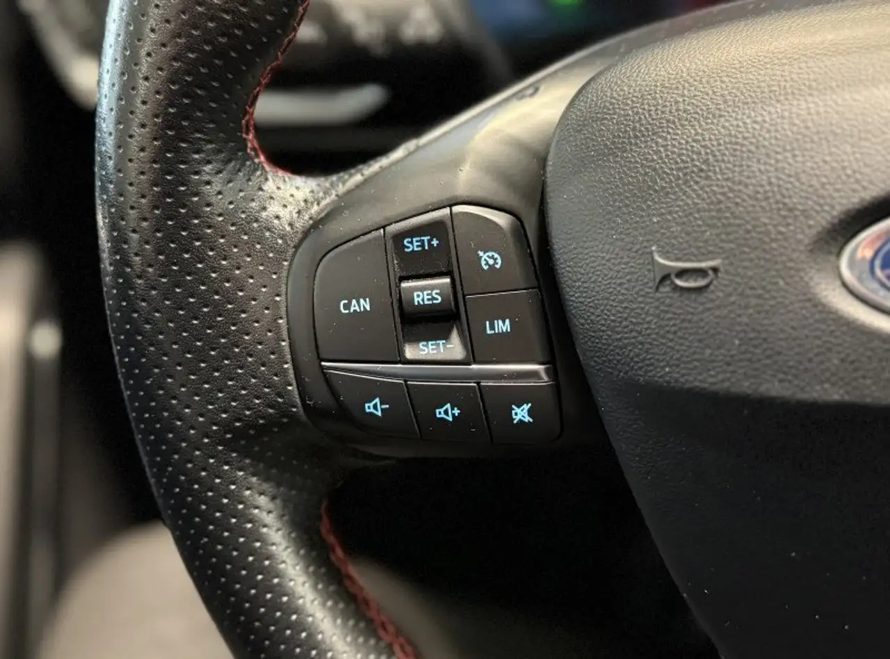 Ford Fiesta 5 portes — photo 20
