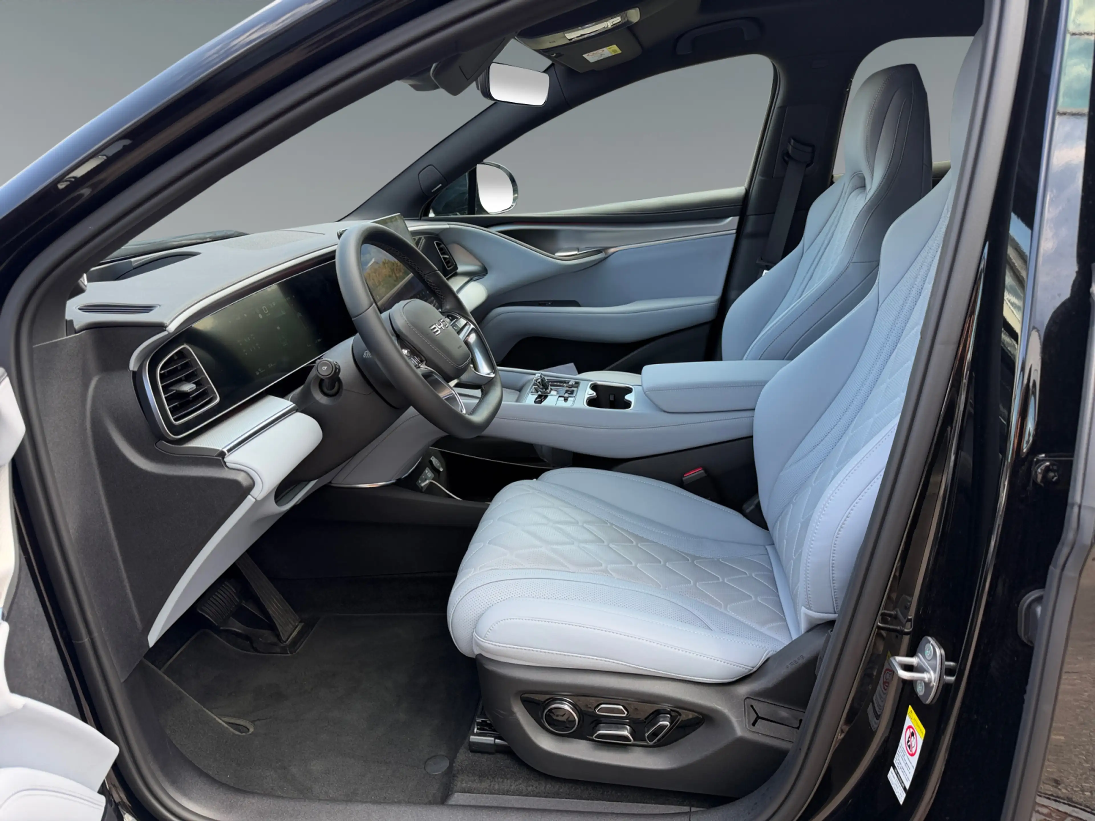 BYD Sealion 7 Excellence AWD — photo 9