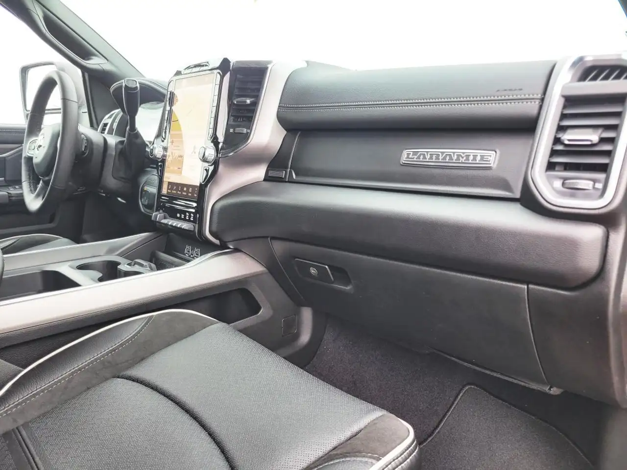 RAM 2500 снимка RAM 2500