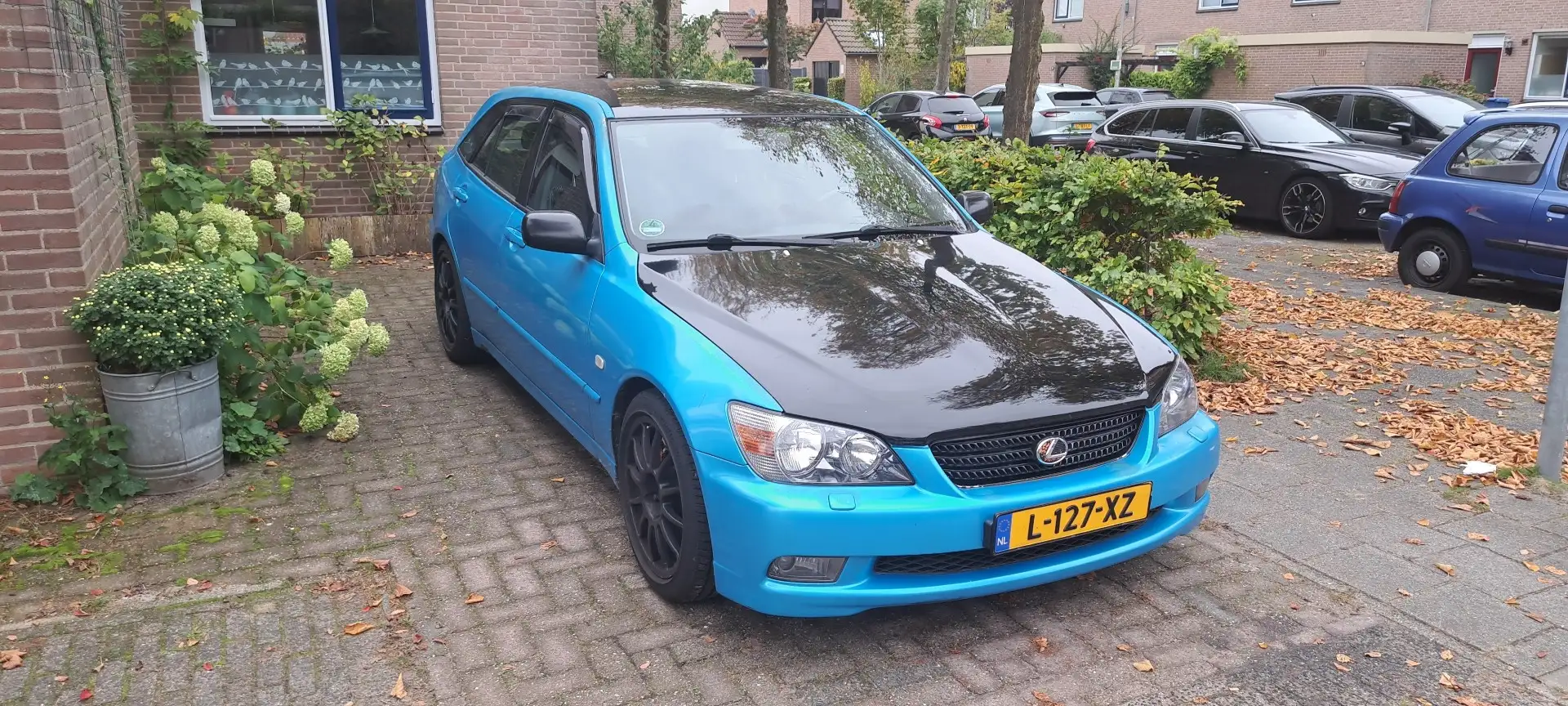 Lexus IS 200 SportCross Blauw - 1