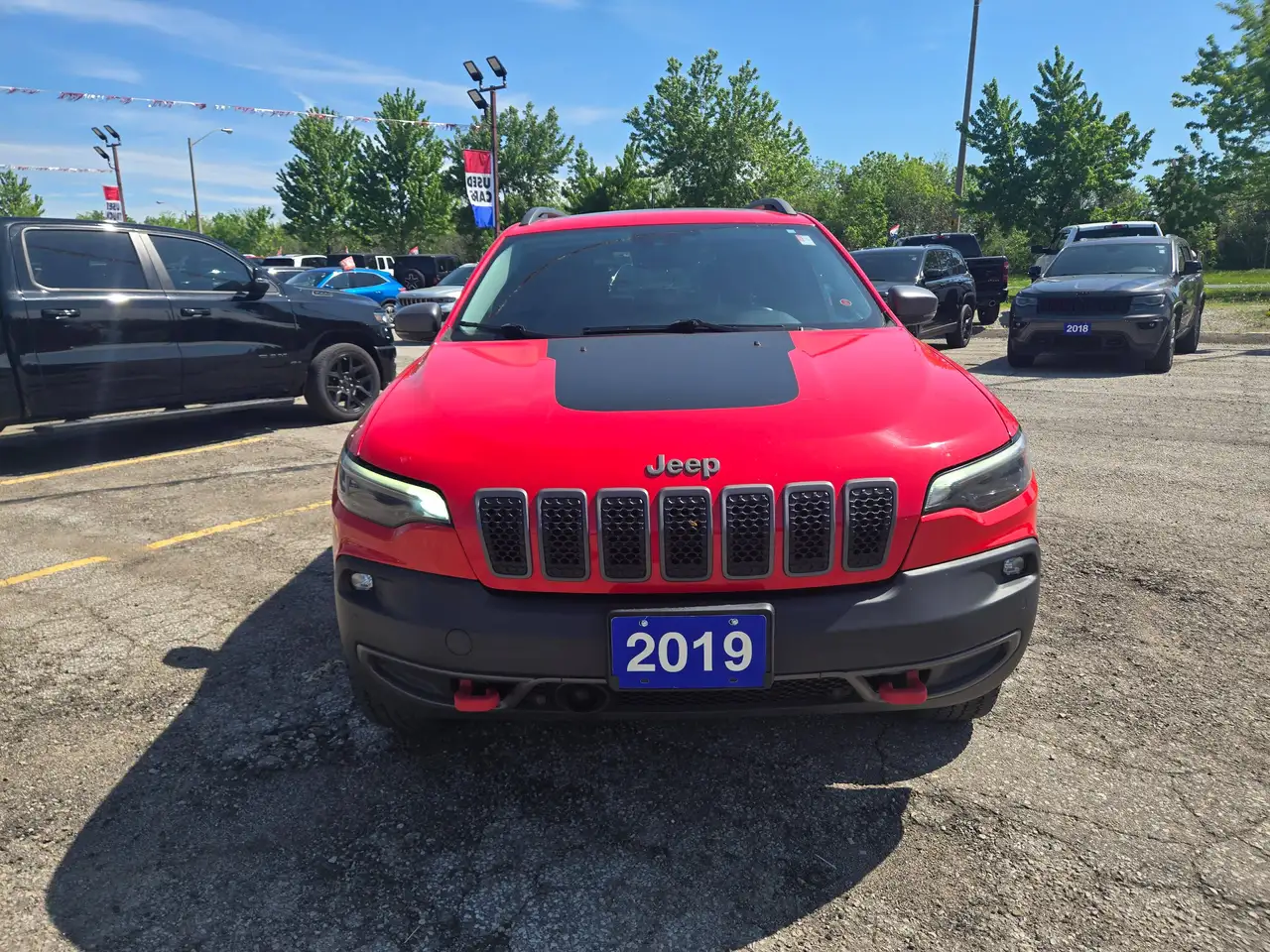 Jeep Cherokee photo Jeep Cherokee