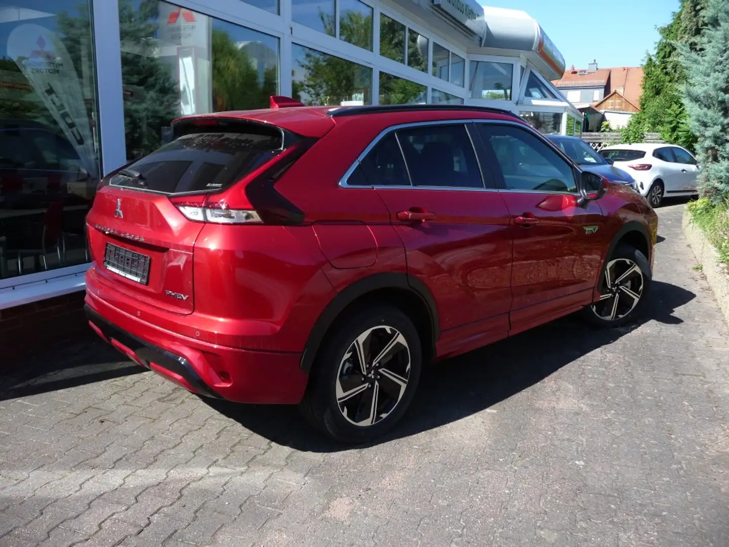 Mitsubishi Eclipse Cross PHEV 4WD SELECT * Tageszulassung Rot - 2